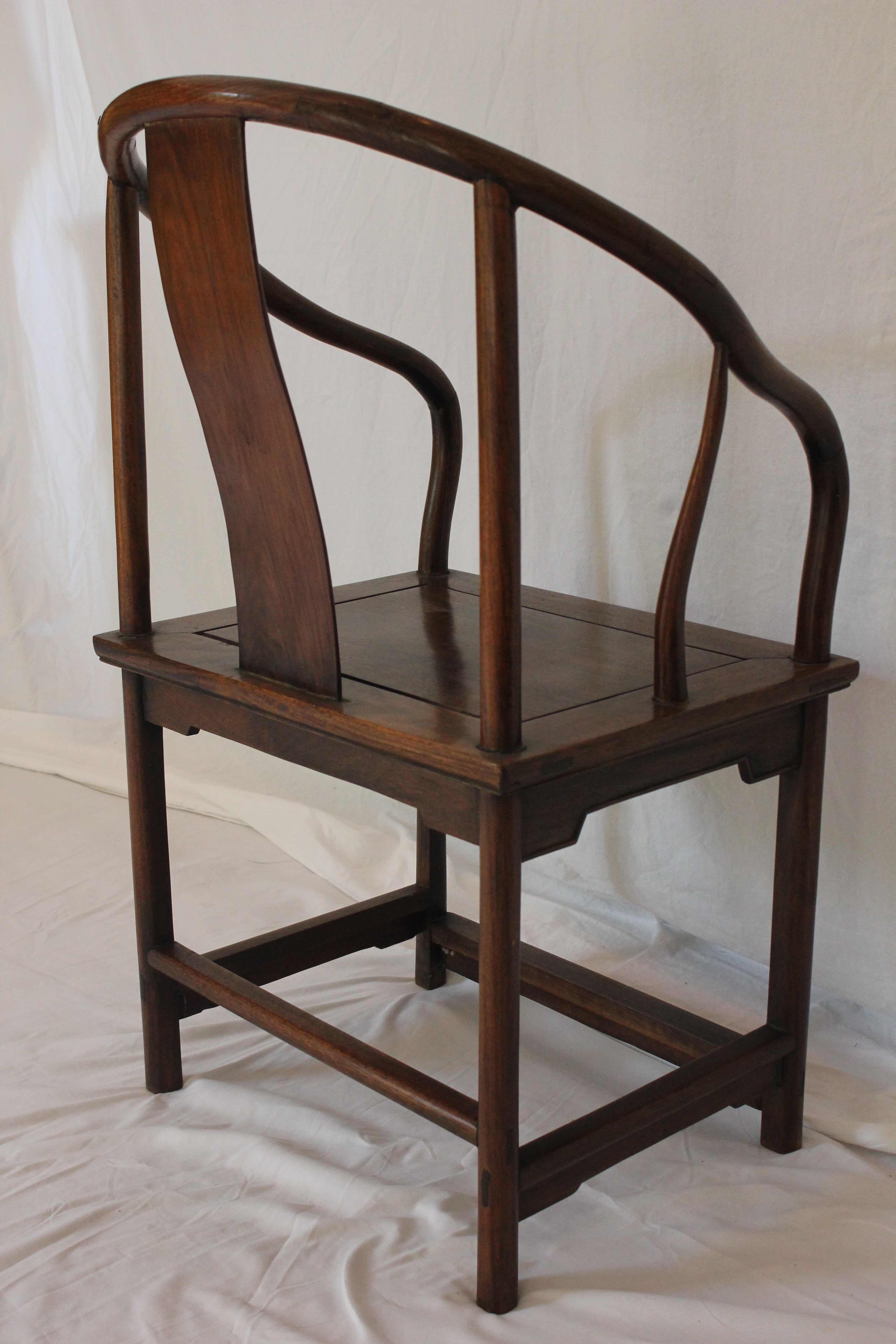 AF2-219: Antique Late 19th Century Chinese Hardwood Horseshoe Chair