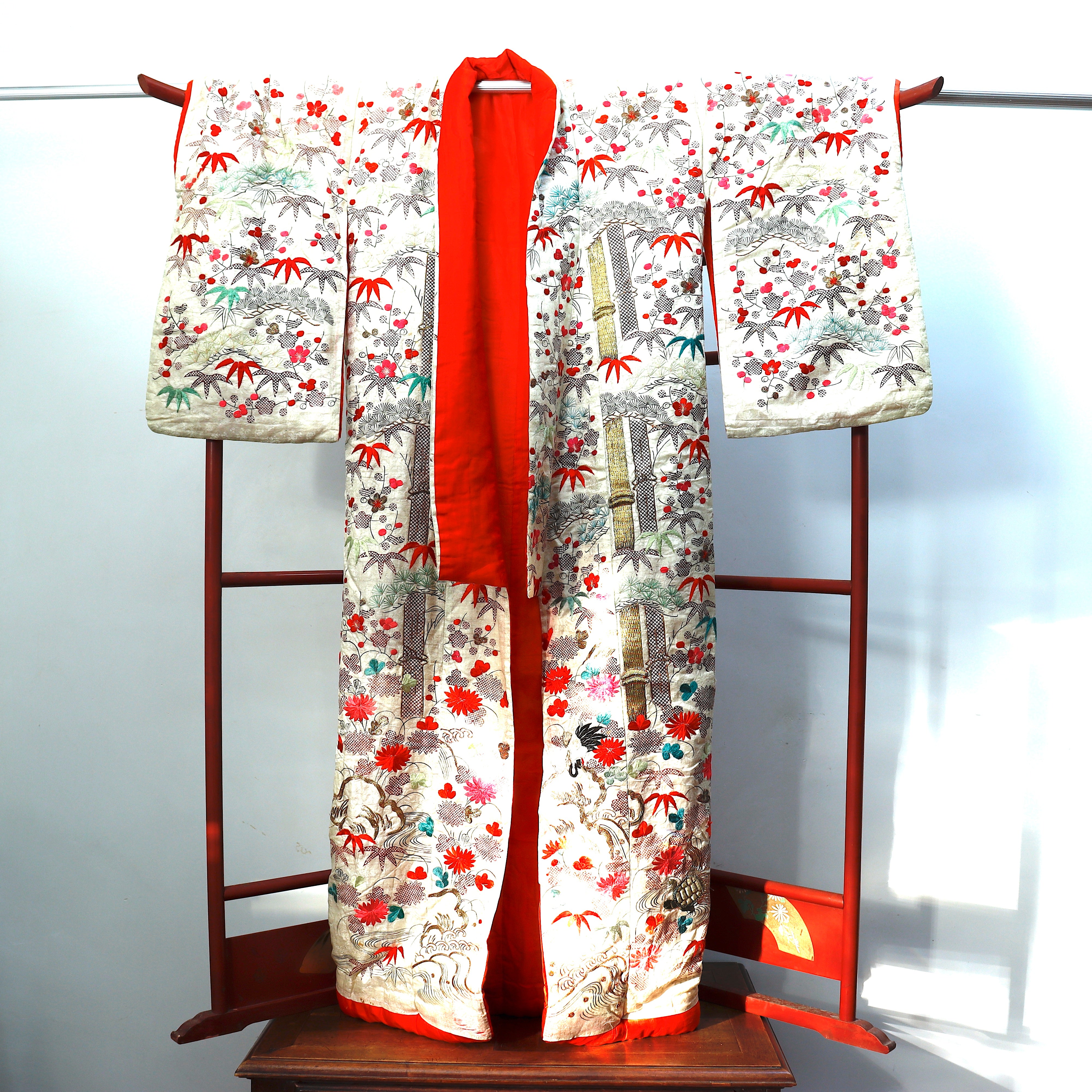 TX4-001: Antique Japanese Uchikake Outer Wedding Robe Early 19th Century