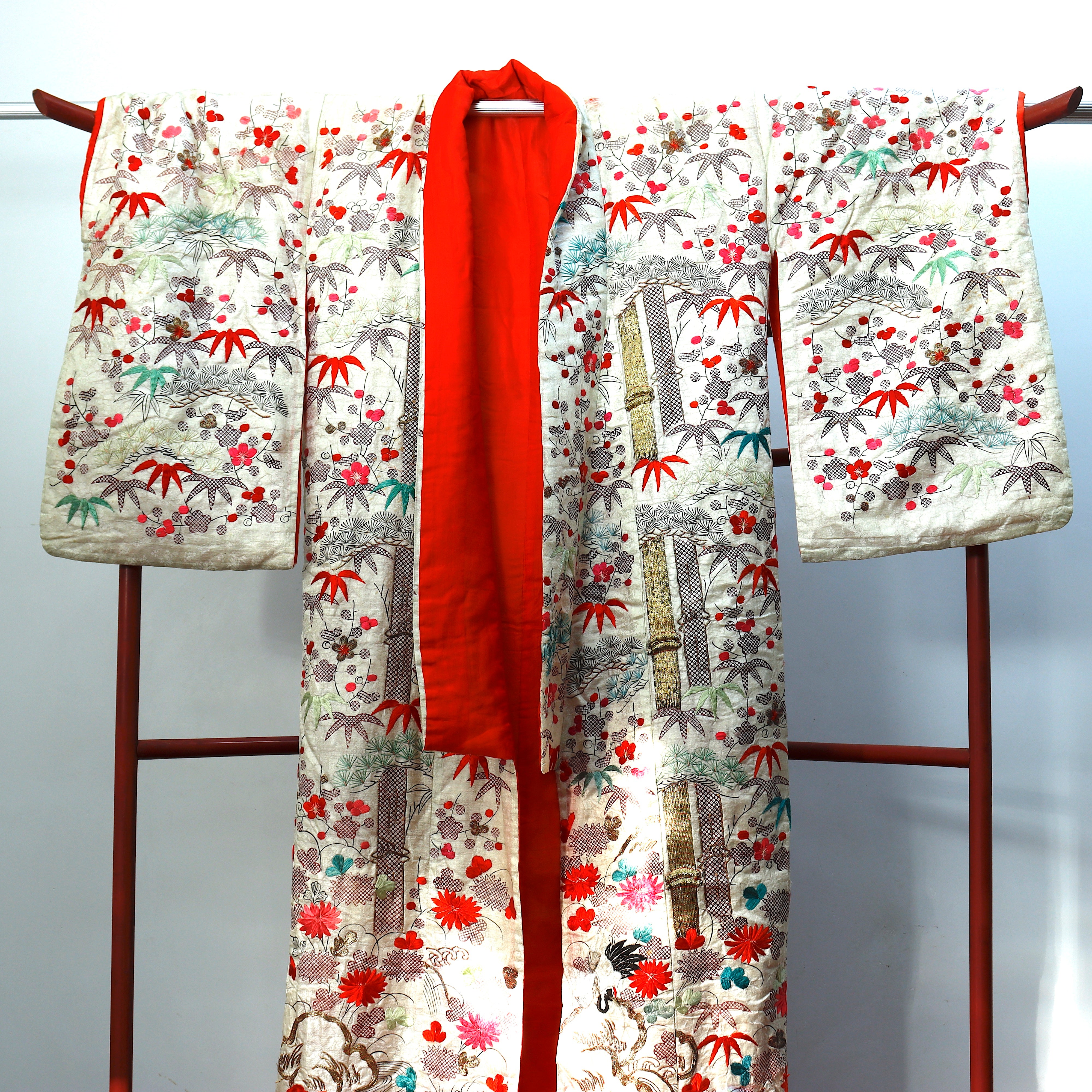 TX4-001: Antique Japanese Uchikake Outer Wedding Robe Early 19th Century