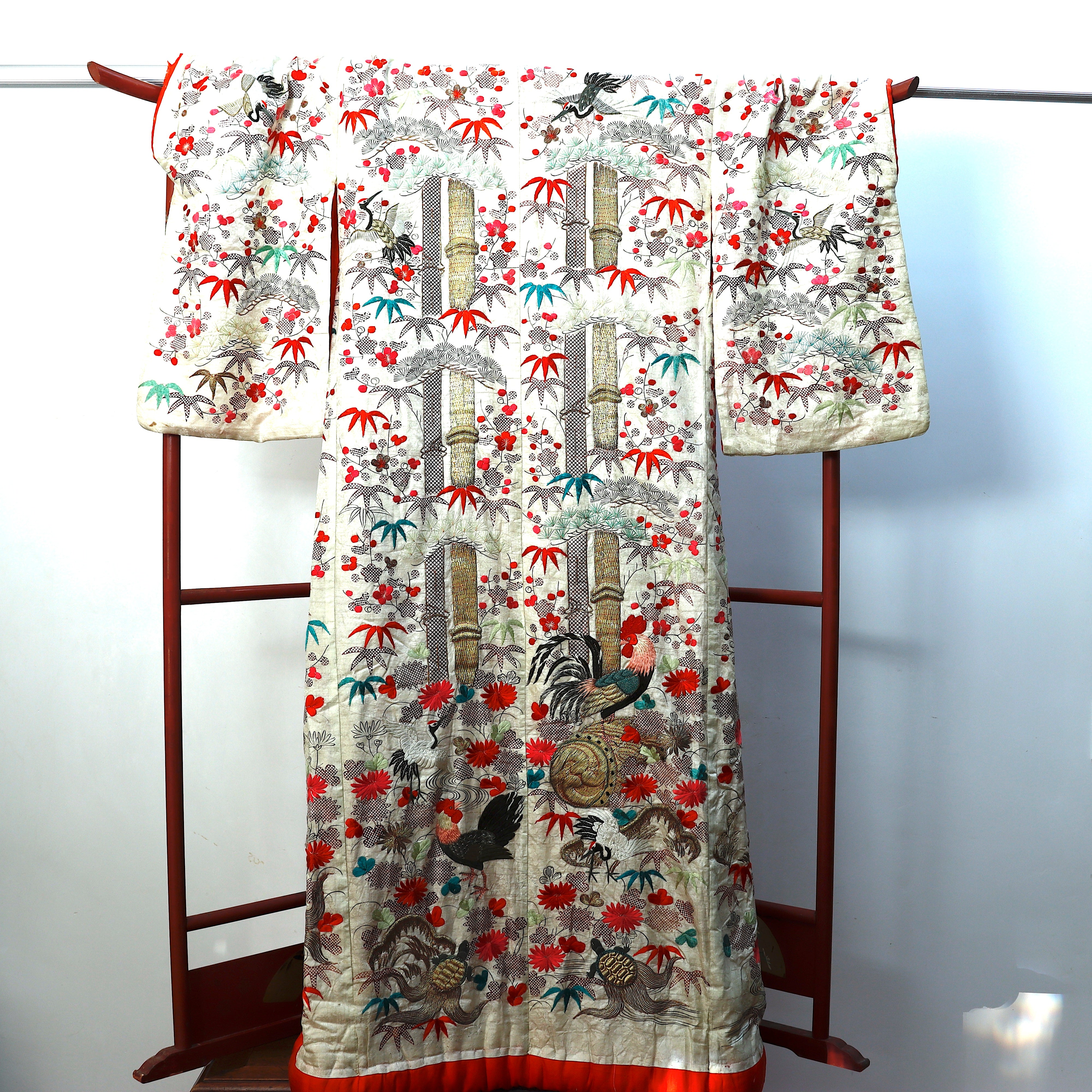 TX4-001: Antique Japanese Uchikake Outer Wedding Robe Early 19th Century
