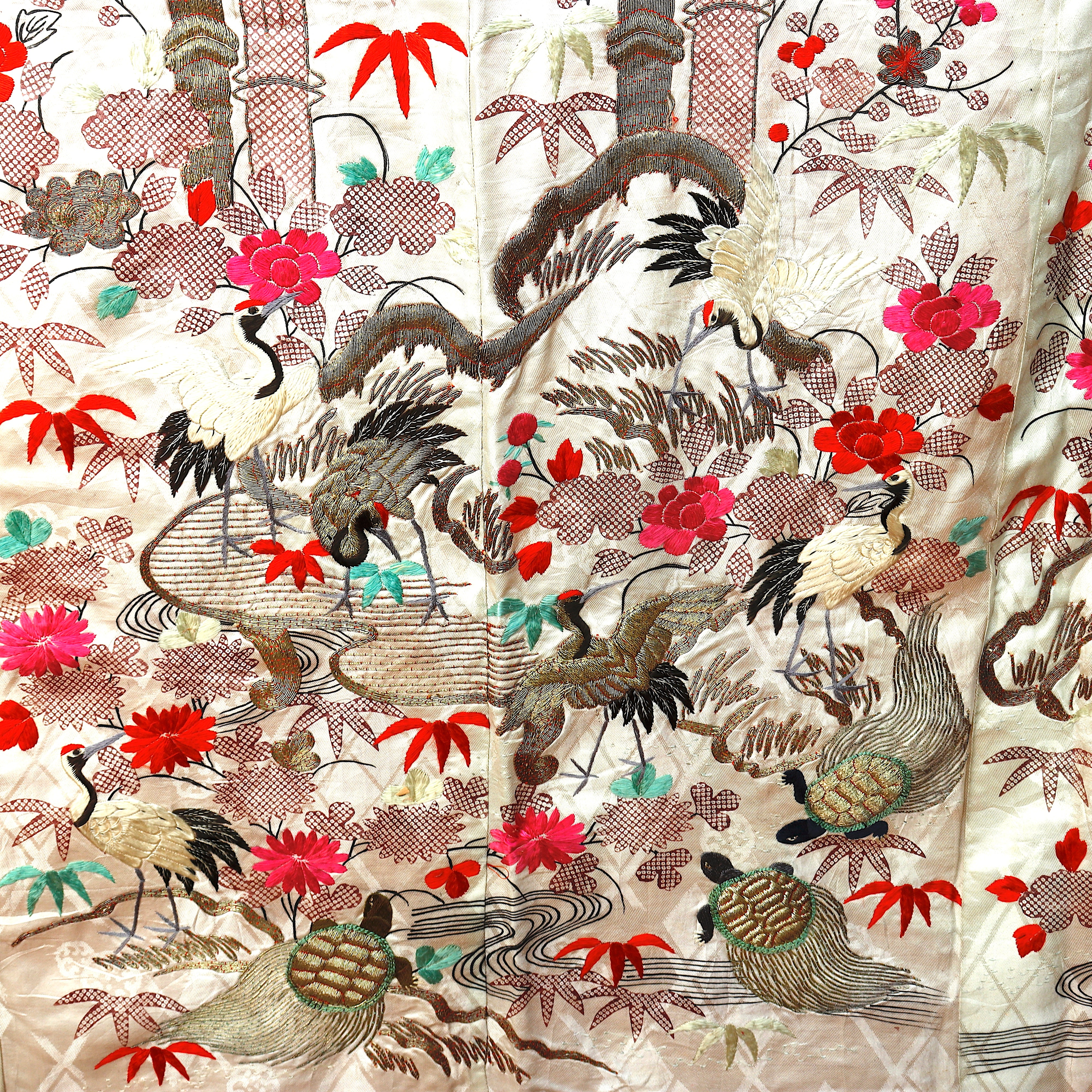 TX4-002: Antique Japanese Uchikake Outer Wedding Cape Early 19th Century