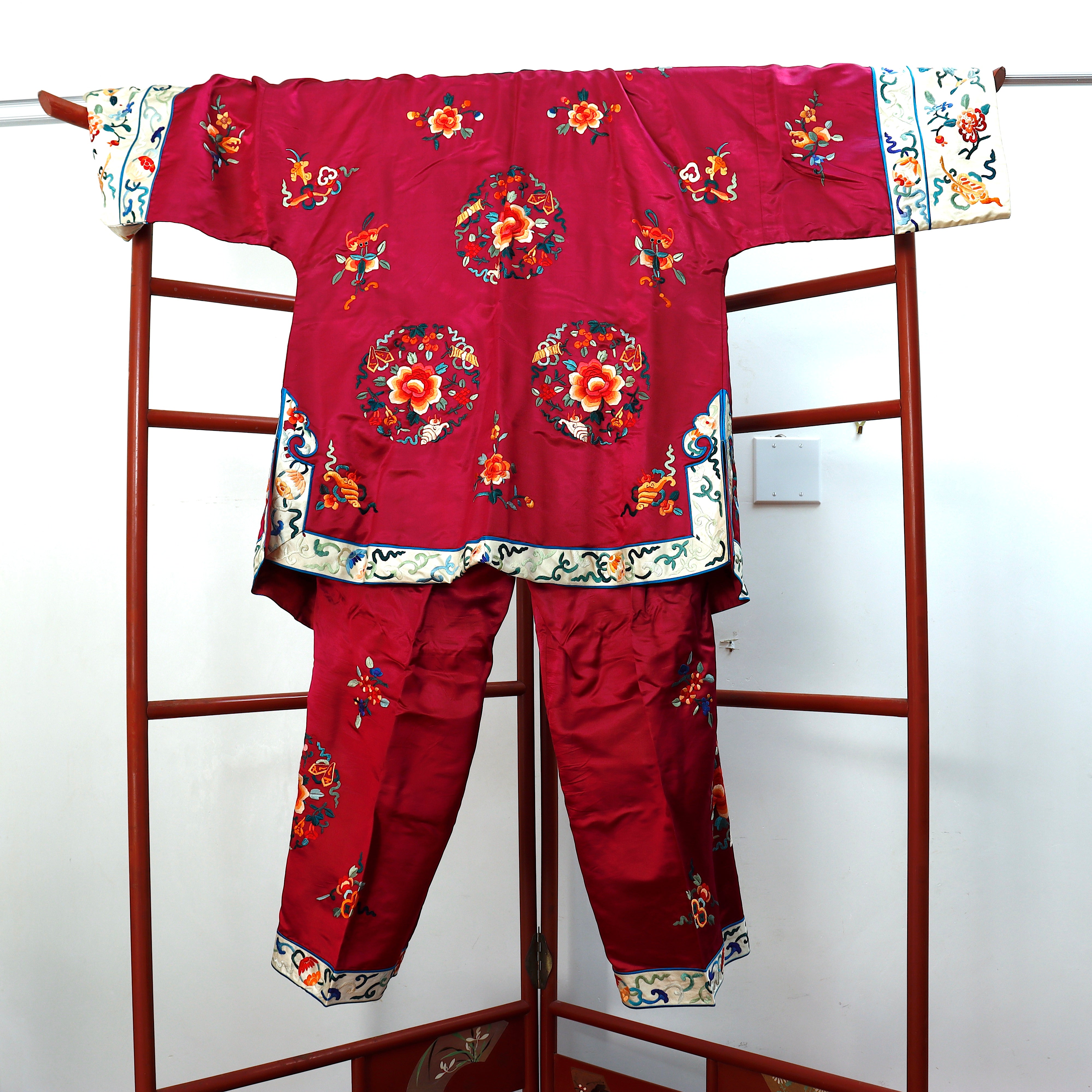 TX3-005: Antique Chinese Ladies Embroidered Pajama Pants & Jacket