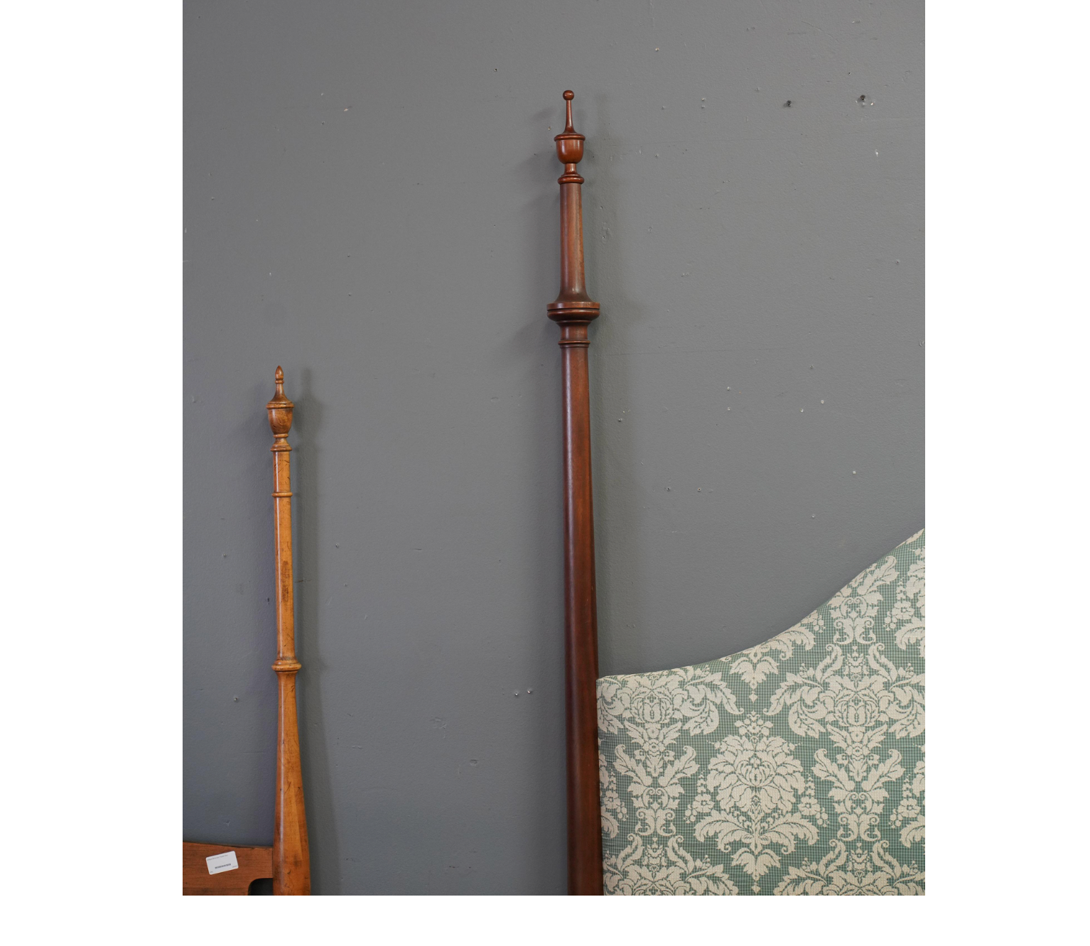 AF6-018: Late 20th Century English Style 4 Poster Mahogany King Size Standard Bed With Upholstered Headboard