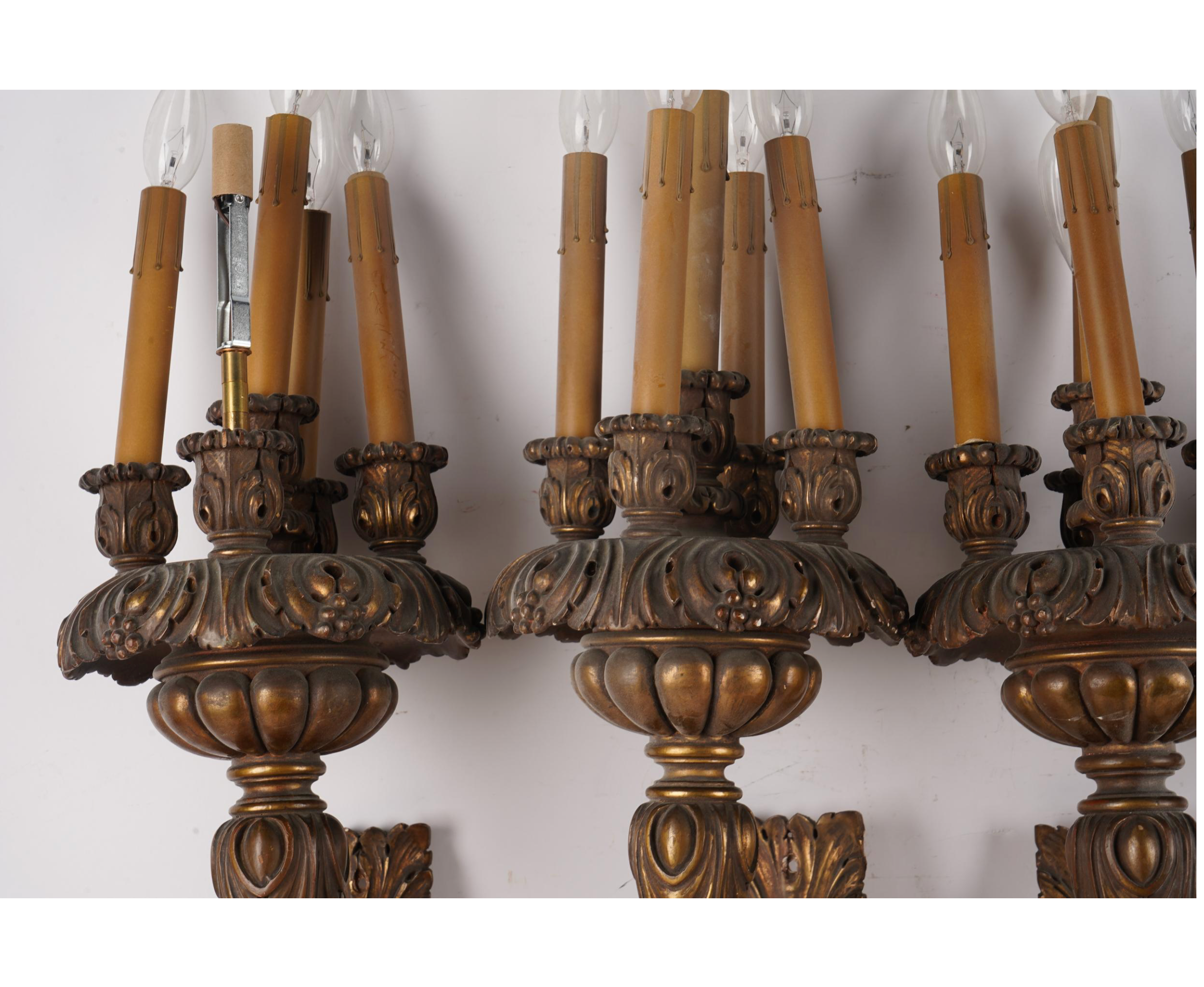 AL3-004: ANTIQUE SET OF FOUR EARLY 20TH CENTURY CARVED & GILT WOOD TORCHIERE SCONCES
