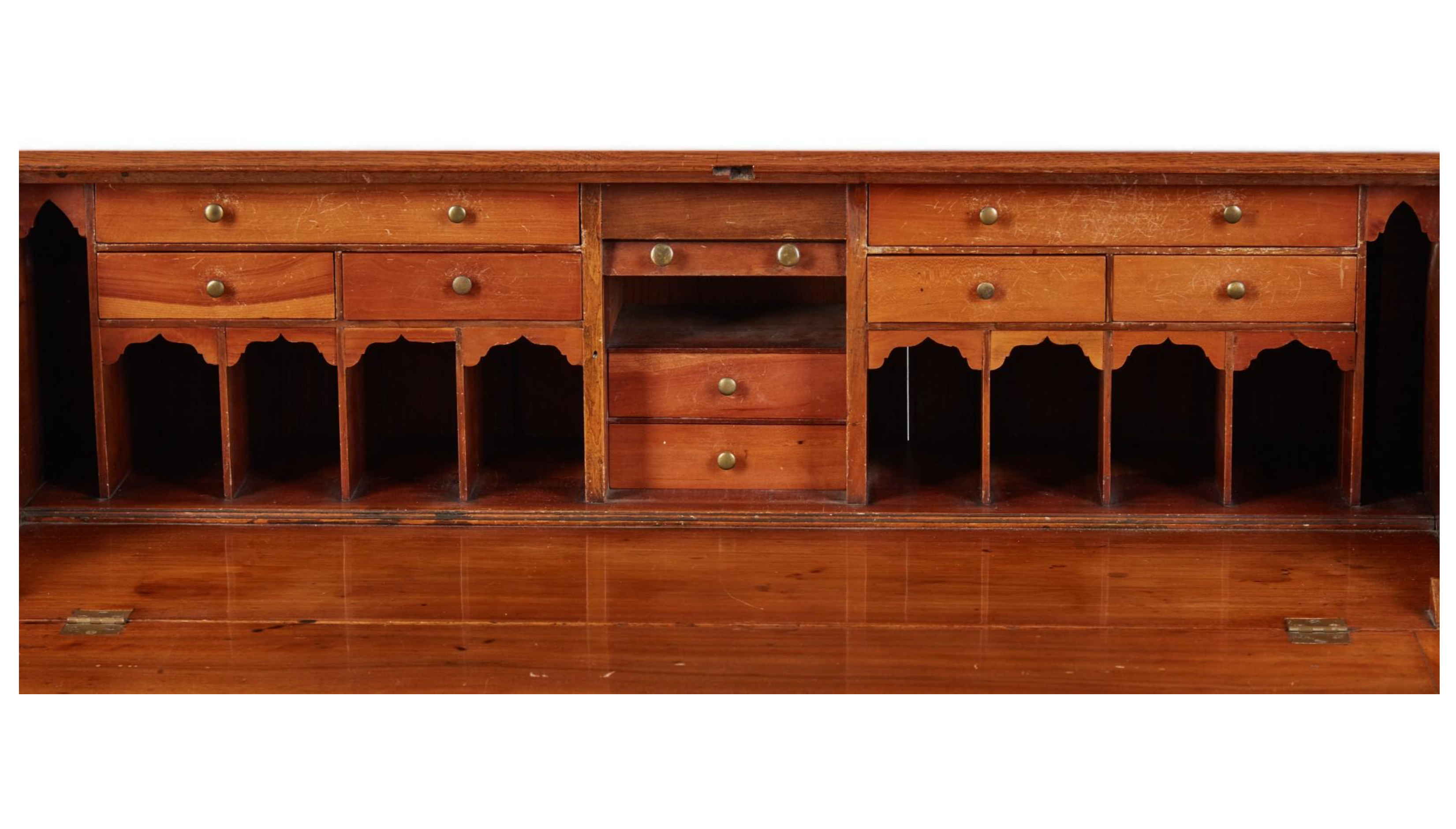 AF5-186: Antique American Federal Walnut Slant Front Desk Late 18th Century