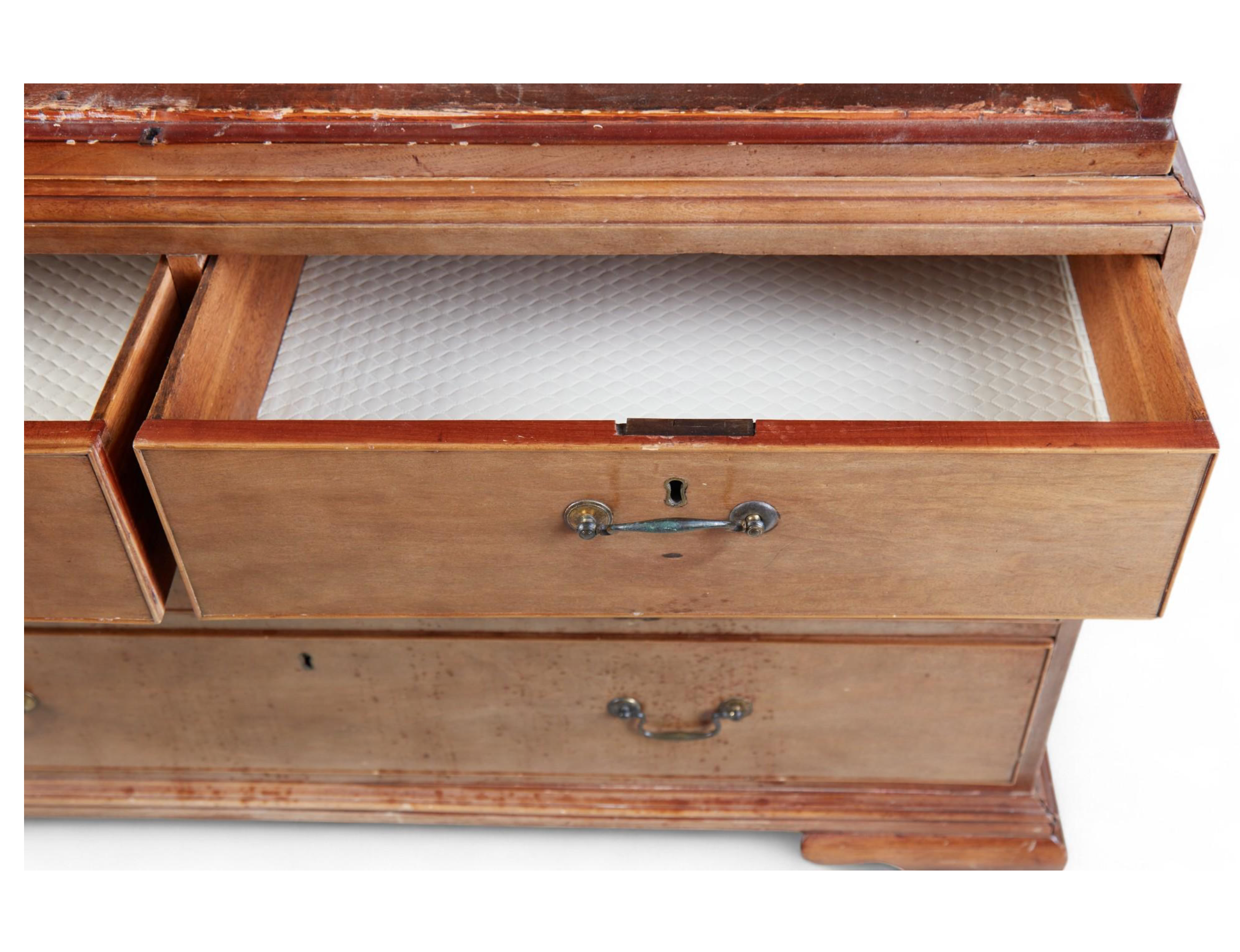 AF4-375: Antique George III Mahogany Linen Press Late 18th Century