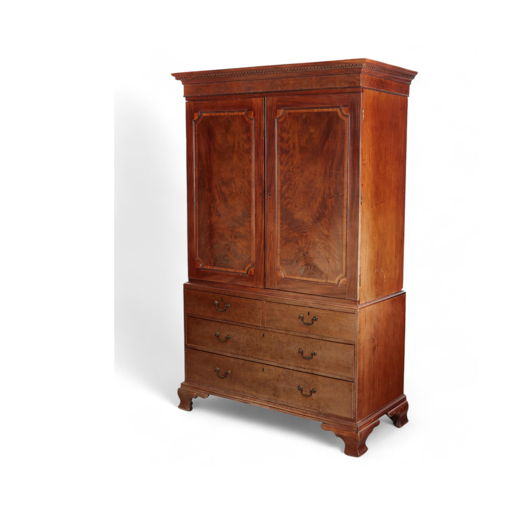 AF4-375: Antique George III Mahogany Linen Press Late 18th Century