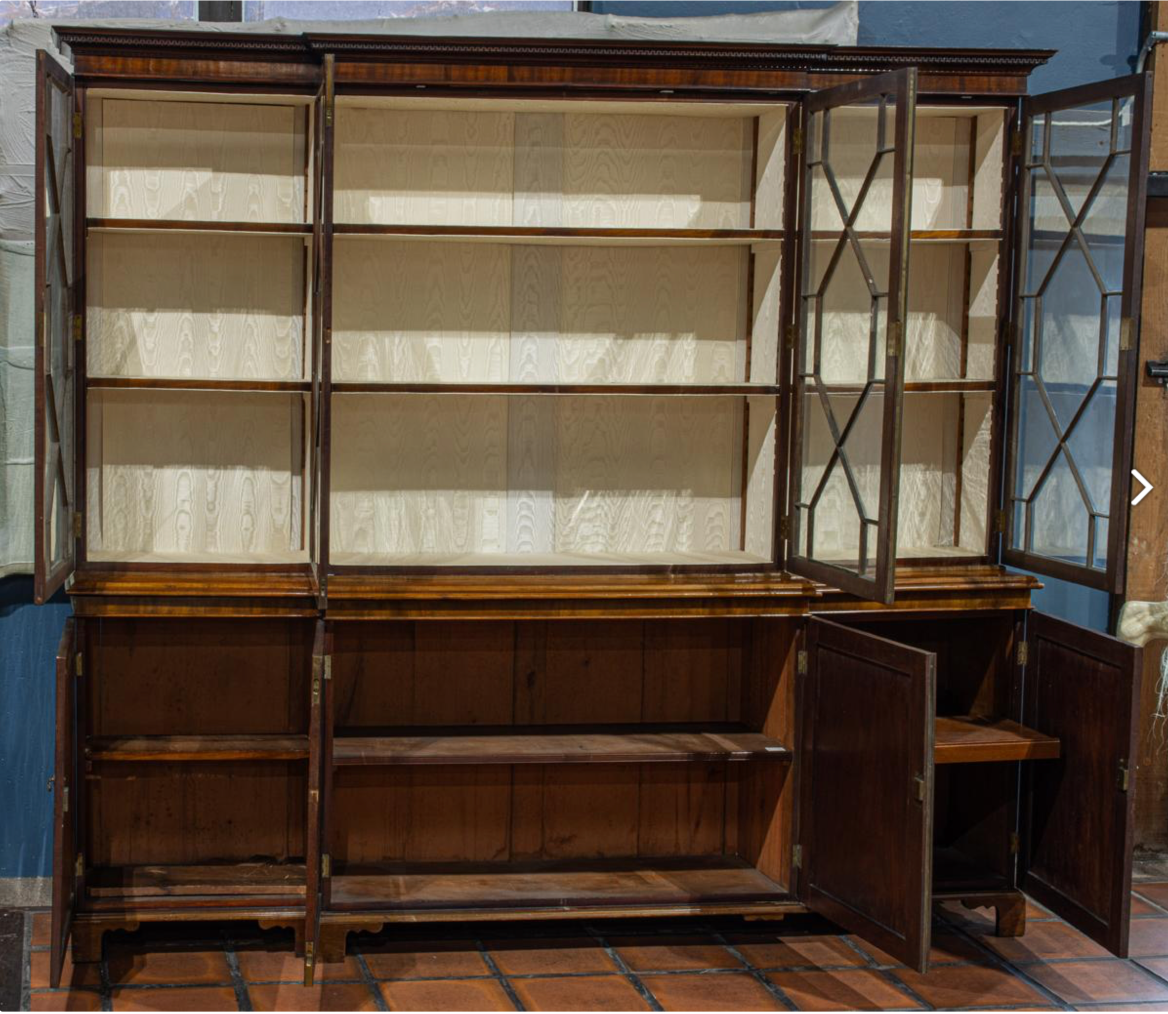 AF3-032: Antique English Regency Mahogany Breakfront Cabinet Early 19th Century