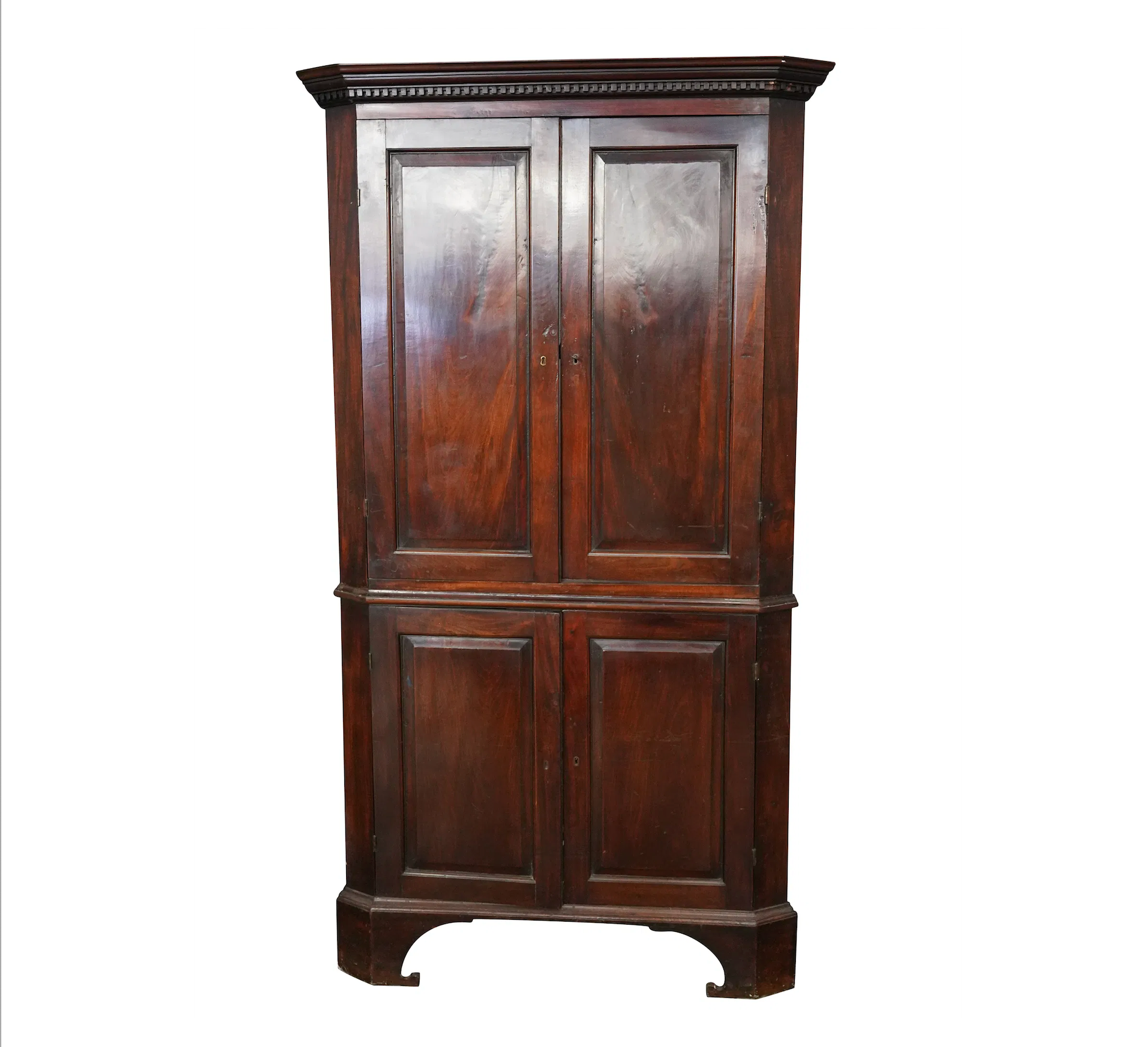 Antique American Mahogany Georgian Style Corner Cabinet Late 18th Century | Work of Man