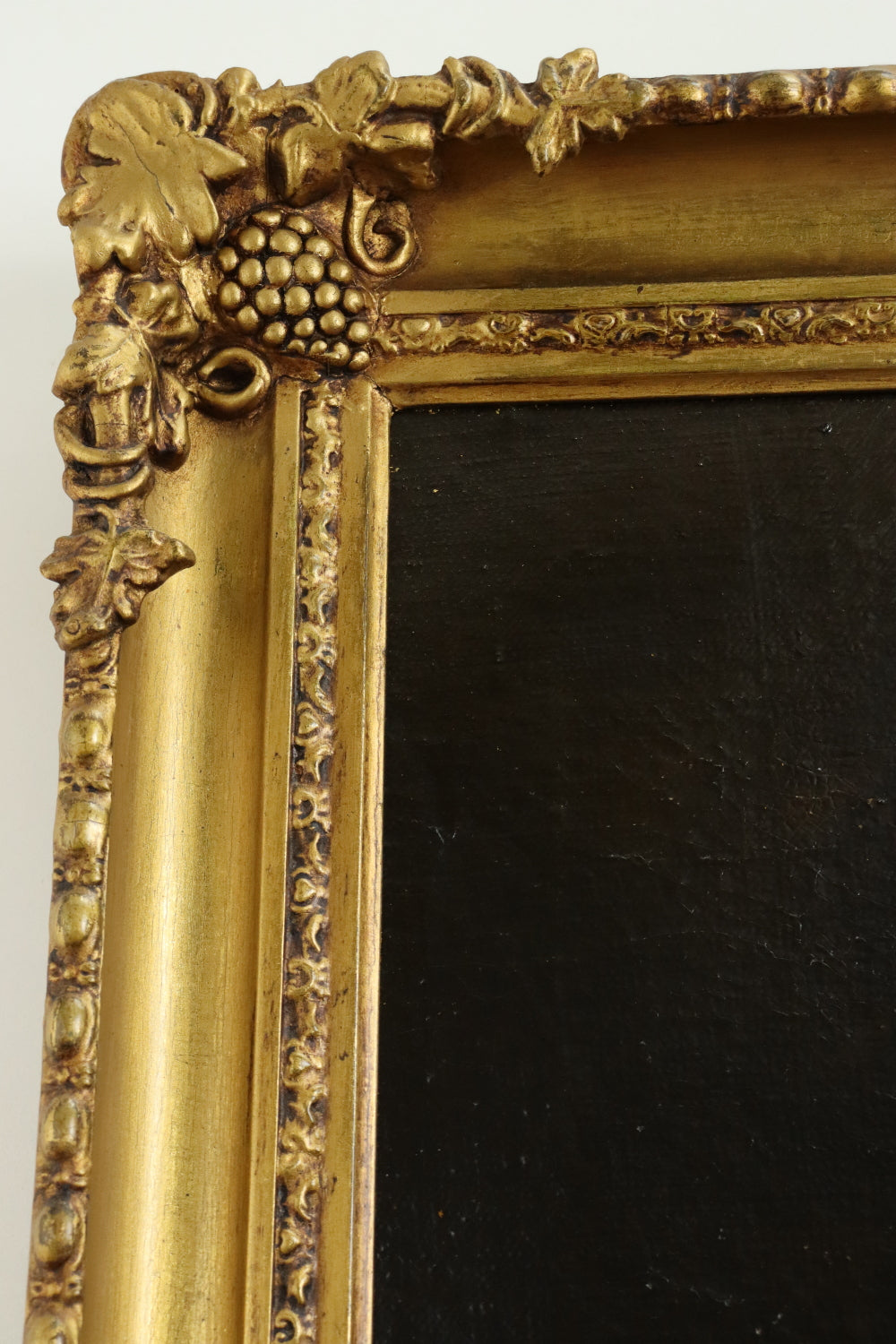 AW447: American School - Early 19th C Portrait of a Gentleman - Oil on Canvas