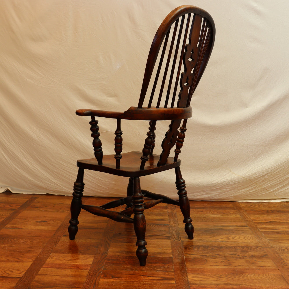 AF2-332: Antique Early - Mid 19th Century Walnut & Elm American Sack Back Windsor Armchair
