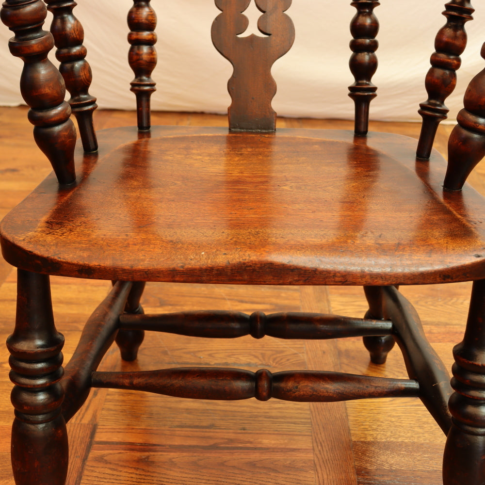 AF2-332: Antique Early - Mid 19th Century Walnut & Elm American Sack Back Windsor Armchair