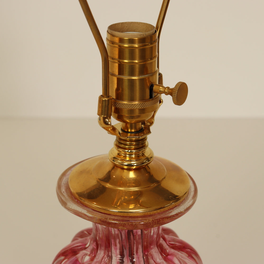 AL2-029: Mid 20th Century Pink Hand Blown Murano Glass Gilt Brass Table Lamp