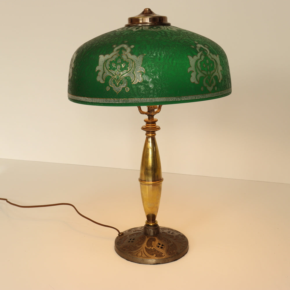 AL2-025: Circa 1920 Pittsburgh Table Lamp With Cased Green Chipped Ice Shade