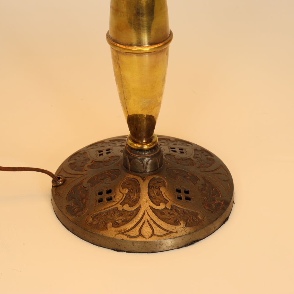 AL2-025: Circa 1920 Pittsburgh Table Lamp With Cased Green Chipped Ice Shade