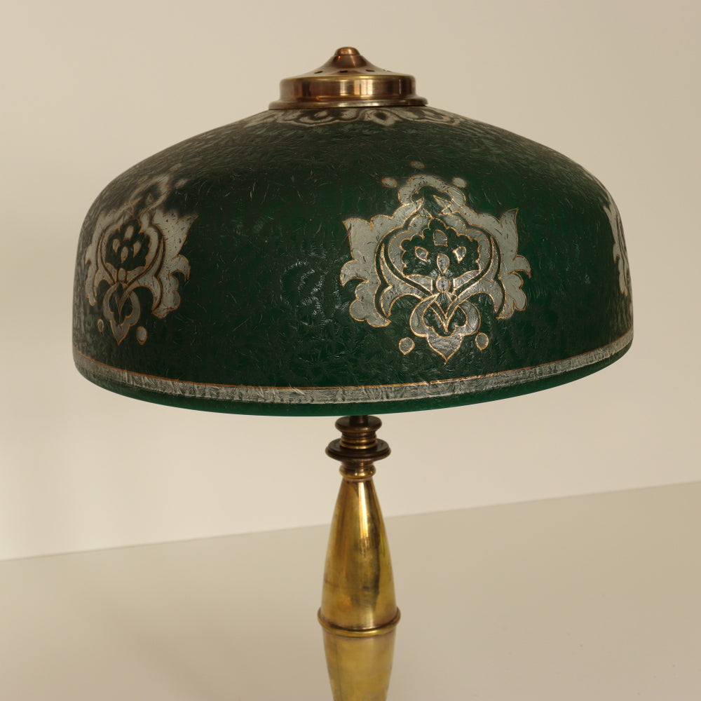 AL2-025: Circa 1920 Pittsburgh Table Lamp With Cased Green Chipped Ice Shade