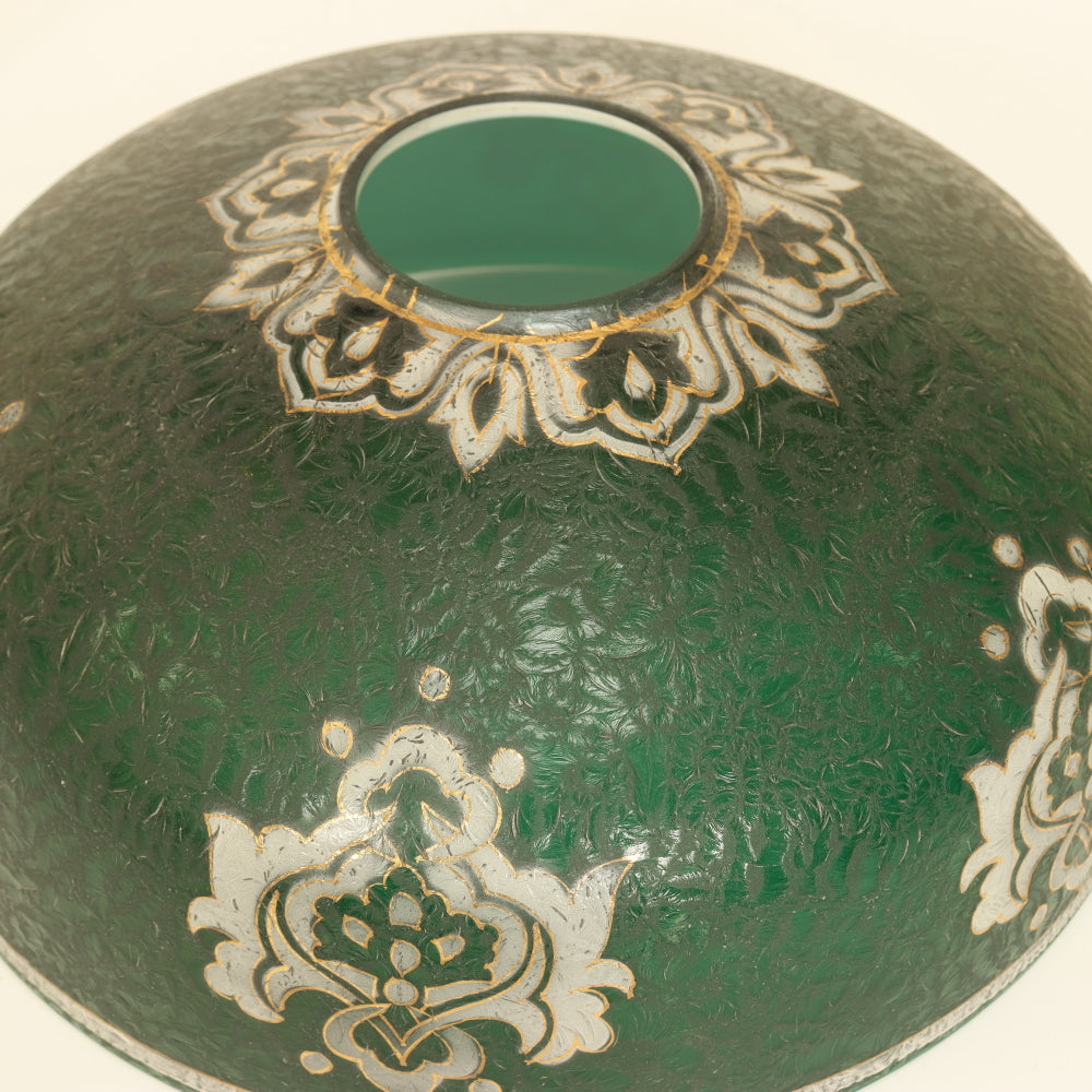 AL2-025: Circa 1920 Pittsburgh Table Lamp With Cased Green Chipped Ice Shade