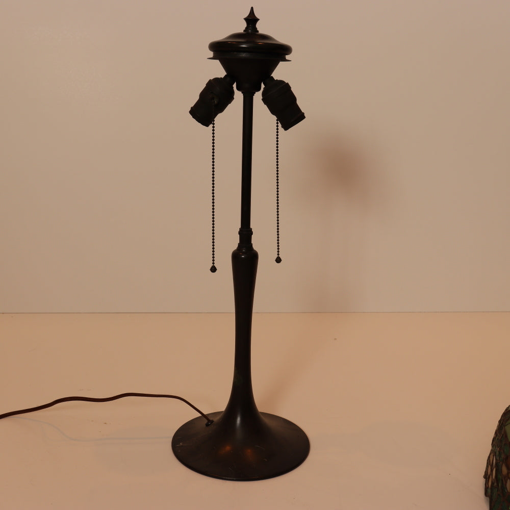 AL2-046: Antique Arts & Crafts Bronze Lamp With Unique Art Glass Company Leaded Stained Glass Shade