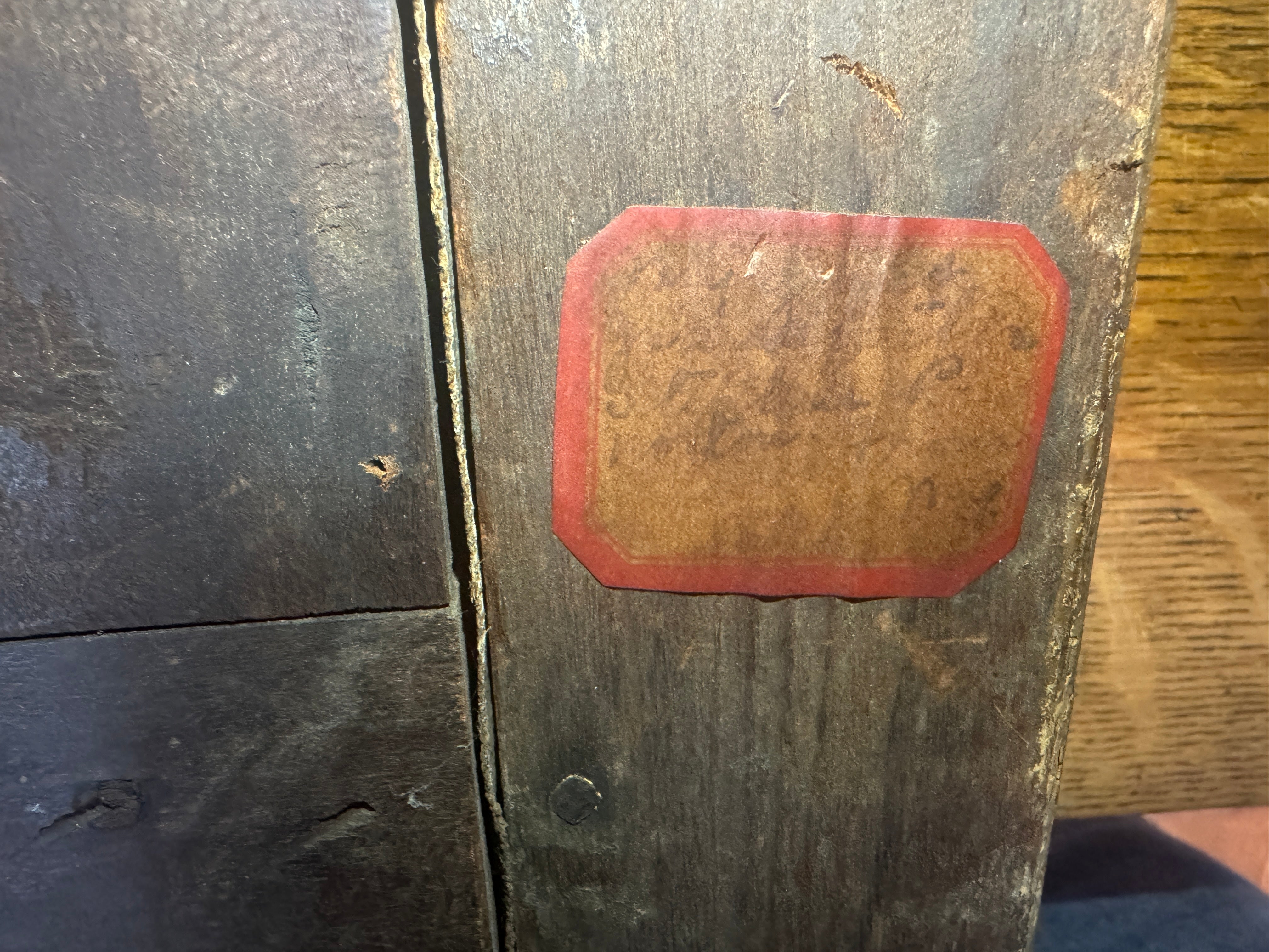 AW447: Circa 1800 Portrait of a New York Gentleman in Carved Gilt Frame