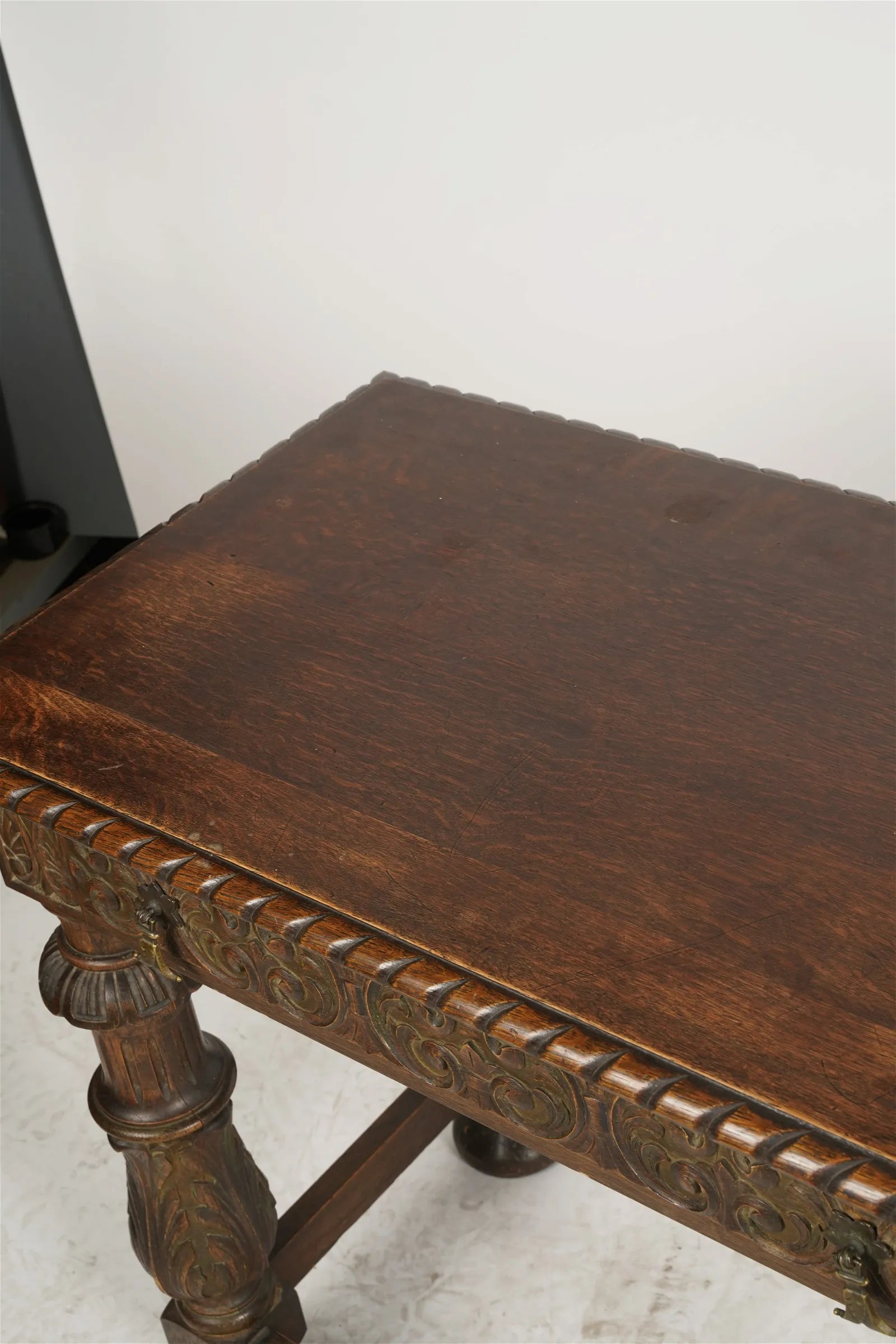 AF1-388: Antique Early 20th Century Spanish Colonial Revival Carved Oak Polychrome Console Table