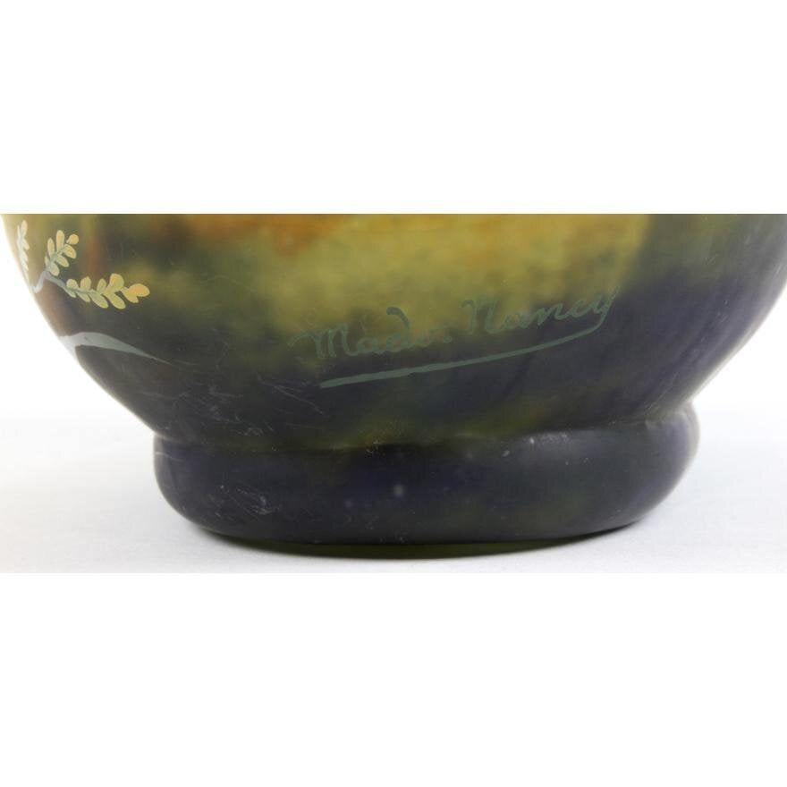 DA4-001: EARLY 20TH CENTURY MADO NANCY CAMEO GLASS CENTERPIECE BOWL