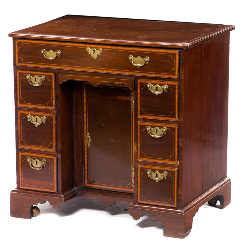 AF5-009: ANTIQUE EARLY 18TH C ENGLISH QUEEN ANNE MAHOGANY KNEE HOLE DESK - CIRCA 1710