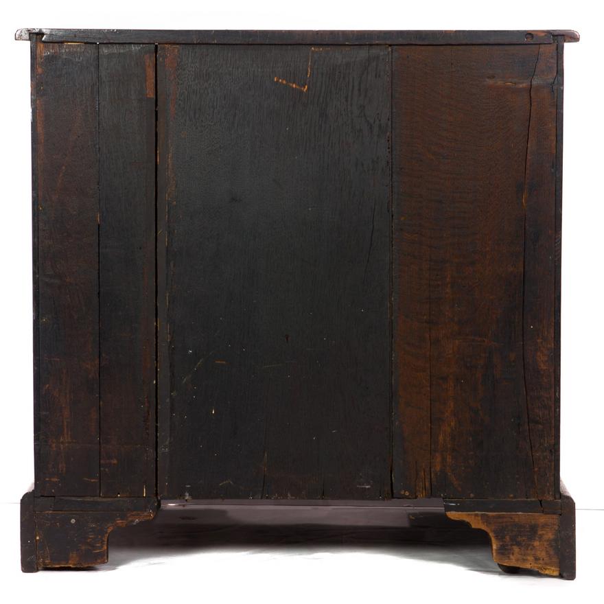 AF5-009: ANTIQUE EARLY 18TH C ENGLISH QUEEN ANNE MAHOGANY KNEE HOLE DESK - CIRCA 1710