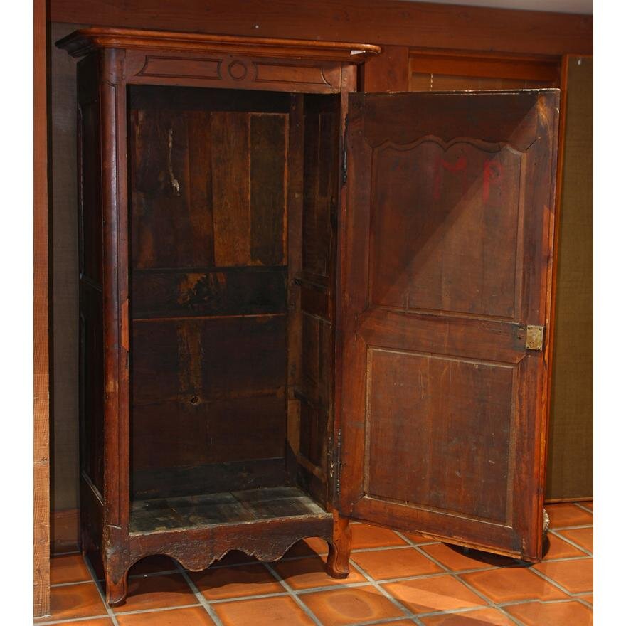 AF3-138: ANTIQUE LATE 18TH CENTURY FRENCH PROVINCIAL SINGLE DOOR ARMOIRE BONNETIERE