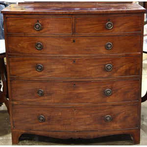 AF4-146: ANTIQUE EARLY 19TH CENTURY AMERICAN FEDERAL BOW FRONT CHEST OF DRAWERS EXECUTED IN MAHOGANY