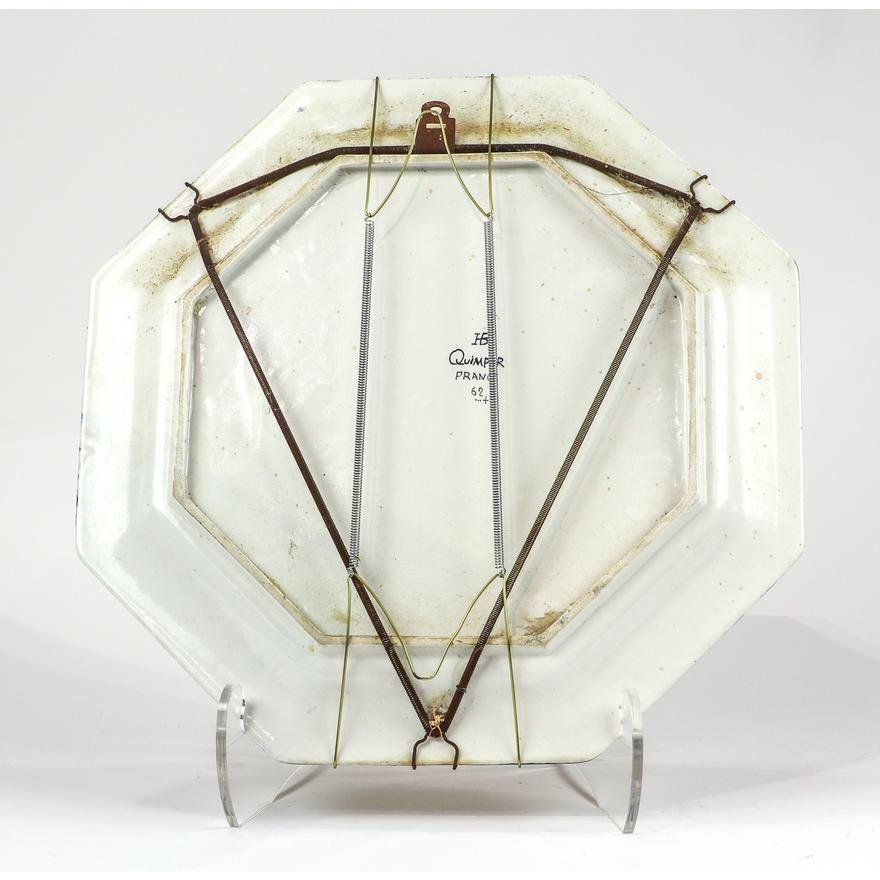 DA5-002: LATE 19TH CENTURY FRENCH QUIMPER OCTAGONAL CHARGER