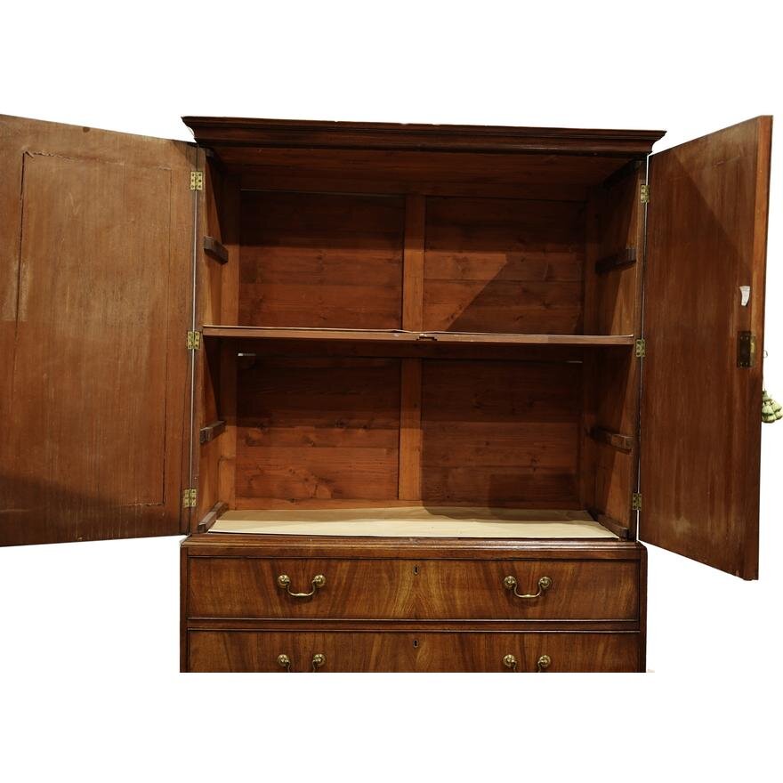 AF4-162: ANTIQUE EARLY 19TH CENTURY ENGLISH GEORGIAN MAHOGANY LINEN PRESS