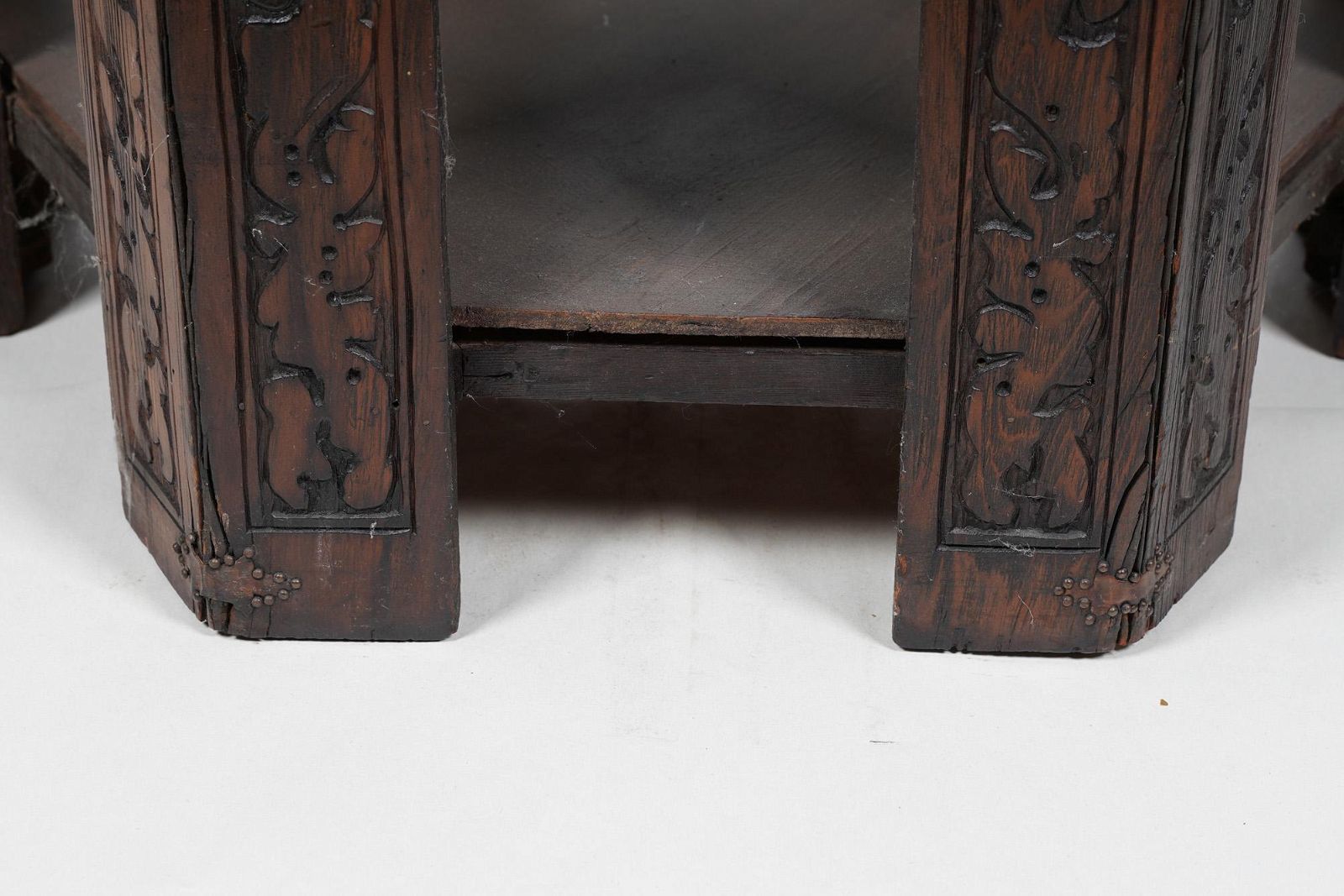 AF1-162: ANTIQUE EARLY 20TH CENTURY HIGHLY CARVED & DECORATED MOORISH STYLE SIDE TABLE