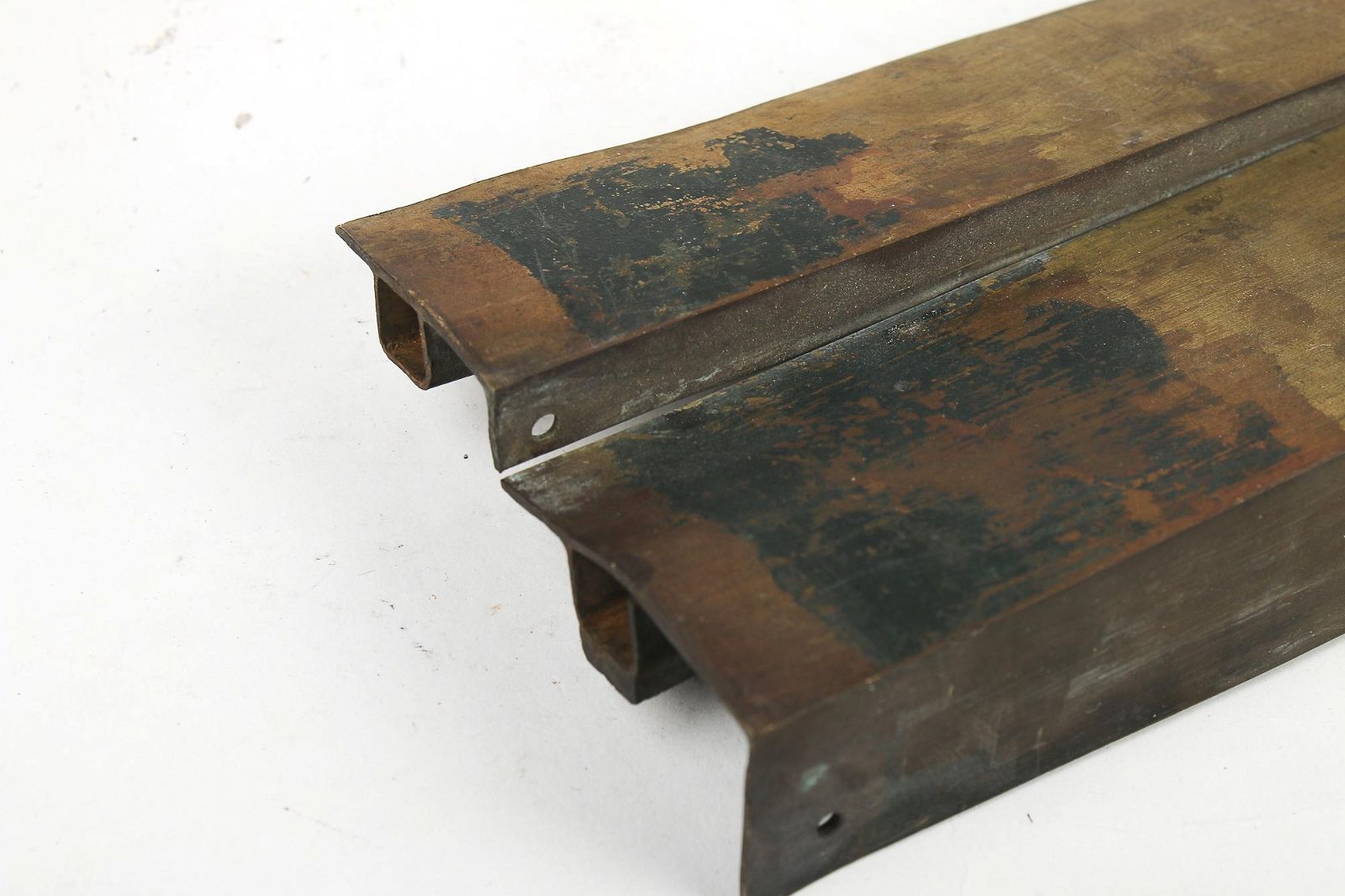 AA3-100: Antique Charles X Mercury Fire Gilt Bronze Fireplace Fender Mid 19th Century