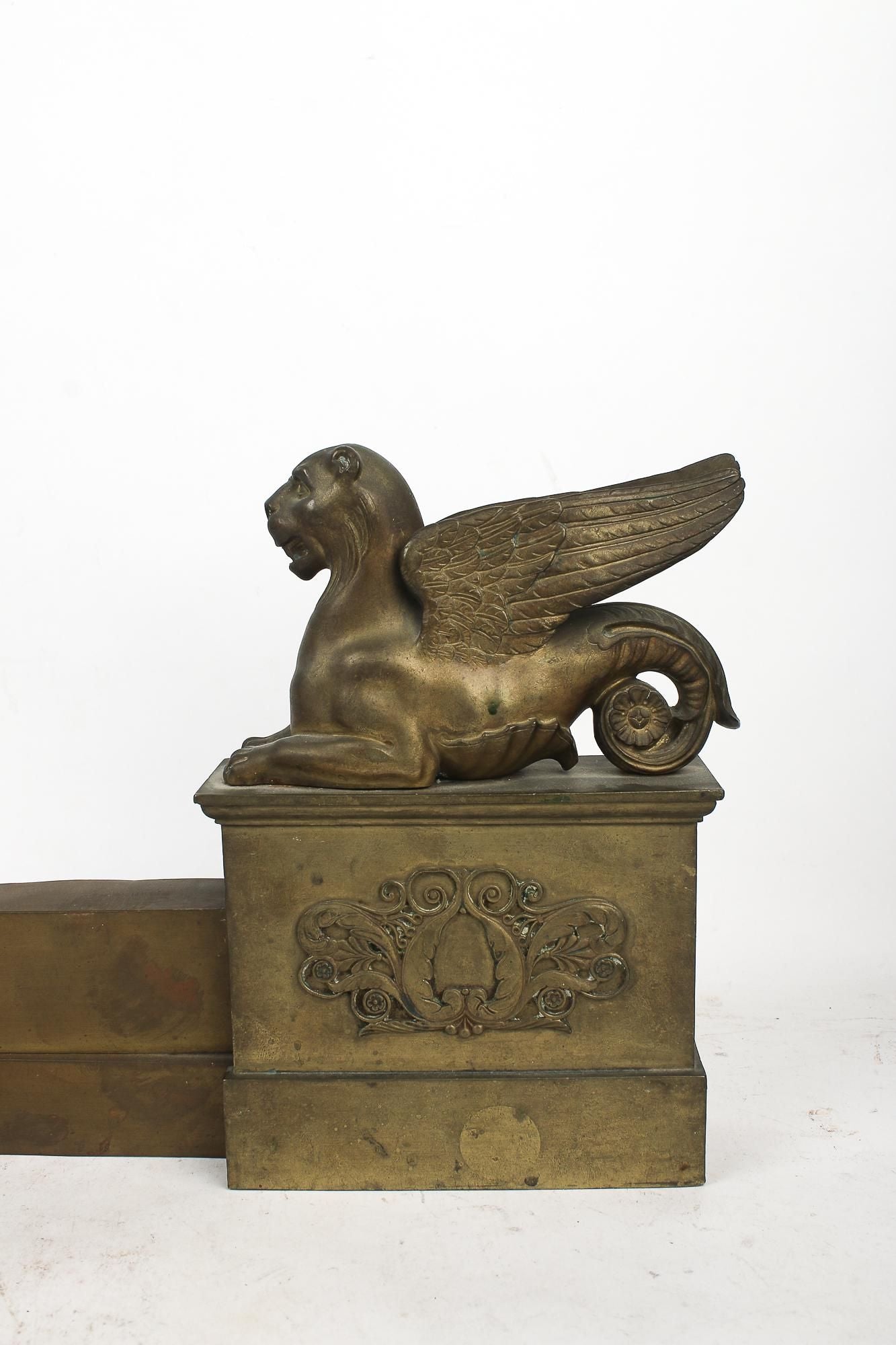 AA3-100: Antique Charles X Mercury Fire Gilt Bronze Fireplace Fender Mid 19th Century