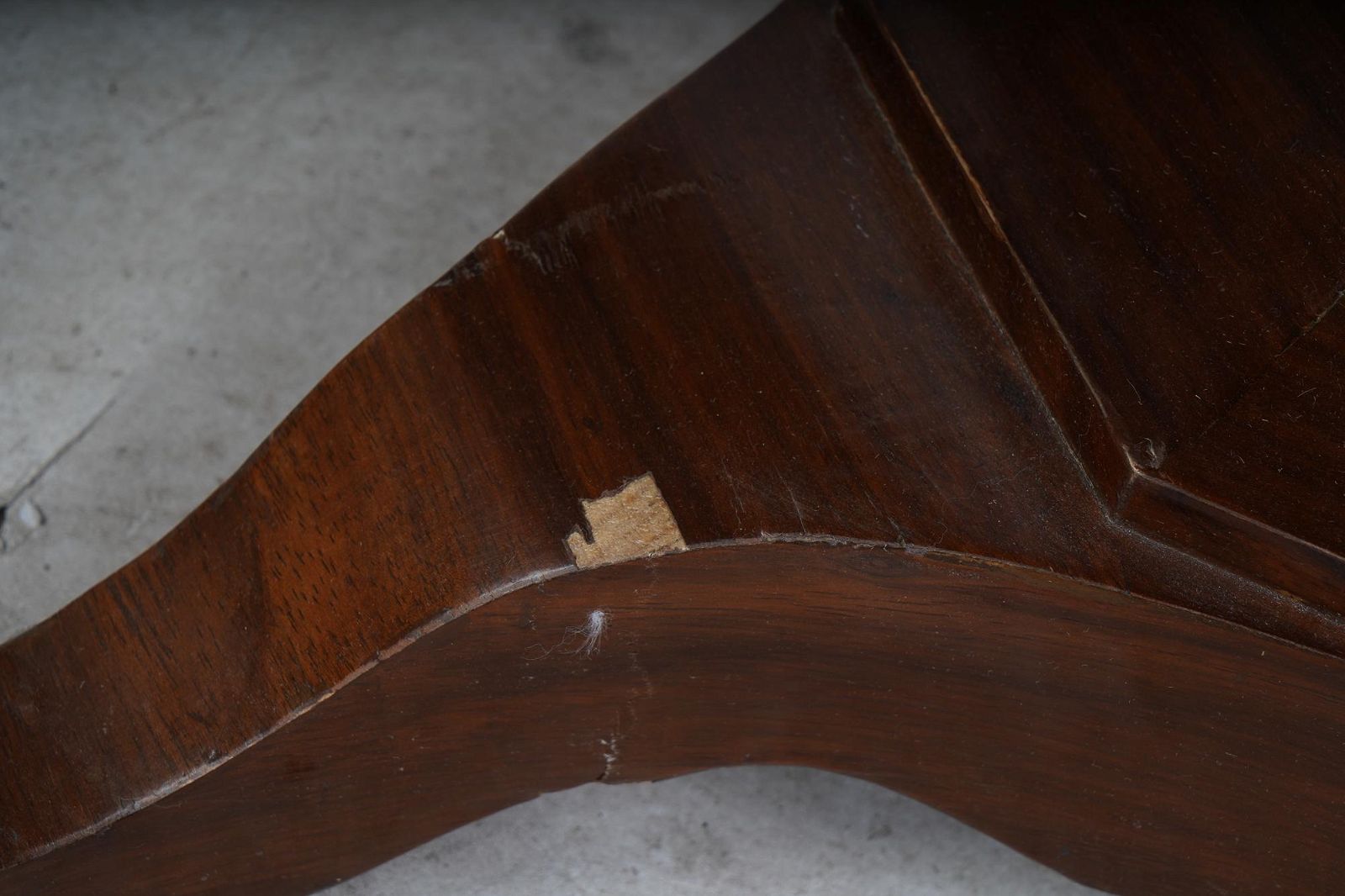 AF1-146: ANTIQUE EARLY 19th MAHOGANY BIEDERMEIER OVAL CENTER TABLE