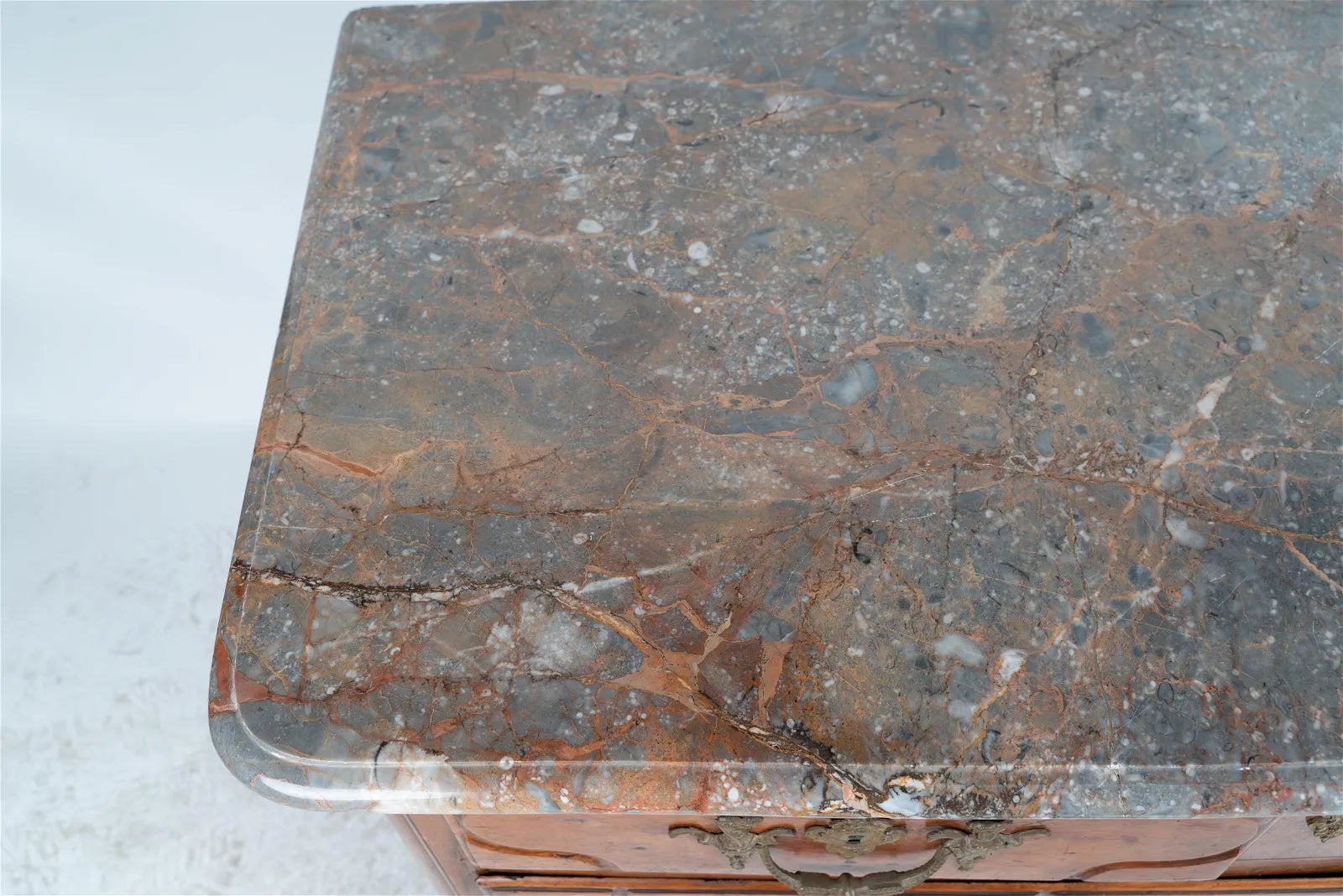 AF4-020: ANTIQUE LATE 18TH CENTURY FRENCH PROVINCIAL WALNUT CHEST OF DRAWERS