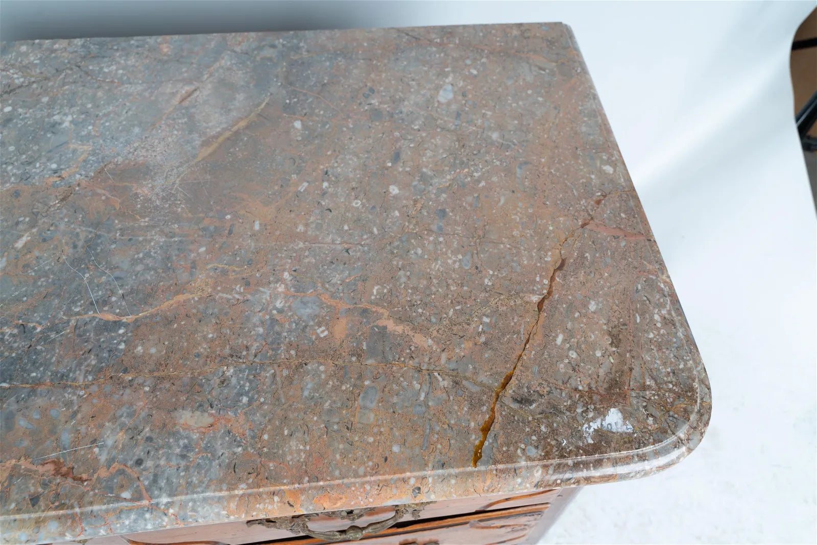 AF4-020: ANTIQUE LATE 18TH CENTURY FRENCH PROVINCIAL WALNUT CHEST OF DRAWERS