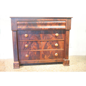 AF4-187: Antique Early 19th Century American Classical Mahogany Chest of Drawers