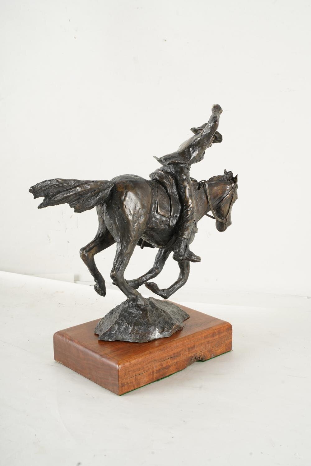 AW11-001: ROBERT LOVETT (20TH CENTURY): "THE MAN FROM SNOWY RIVER"