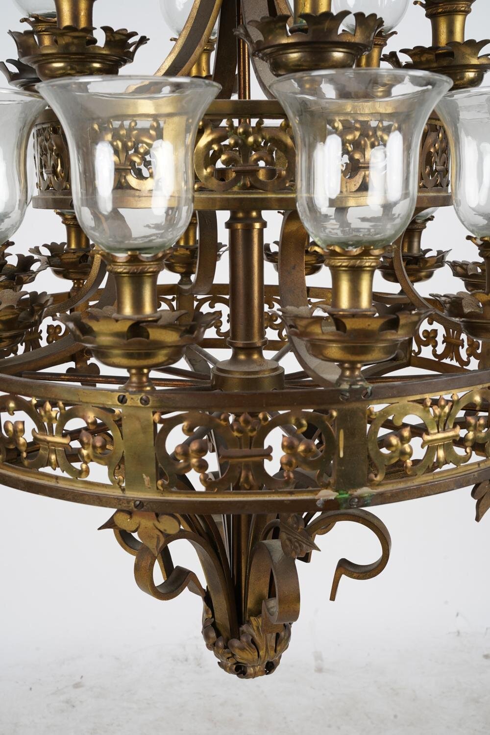 AL1-002: GOTHIC REVIVAL STYLE CHANDELIER