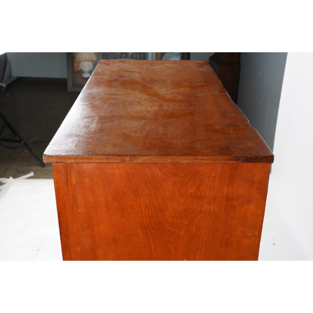 AF4-205: Period Antique Circa 1800 American Sheraton Chest of Drawers