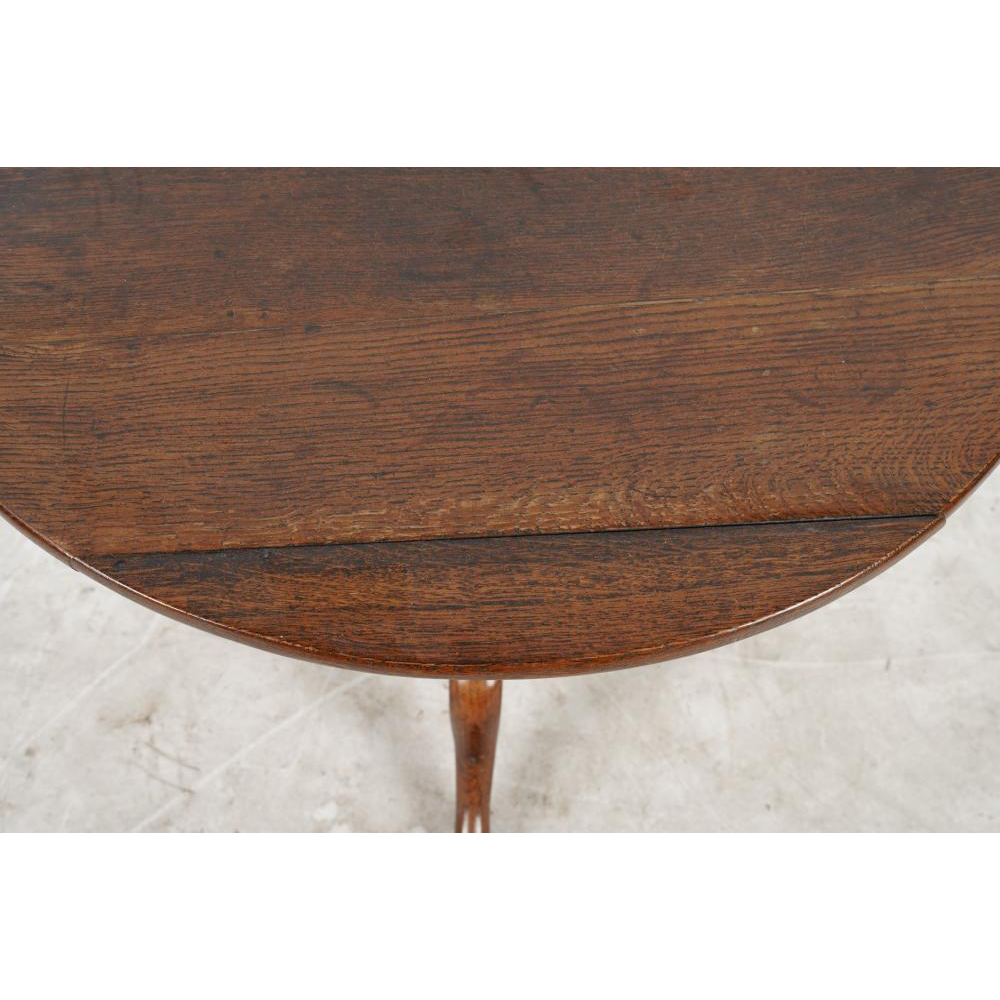 AF1-281: ANTIQUE 18TH CENTURY GEORGIAN OAK TILT TOP TRIPOD TABLE
