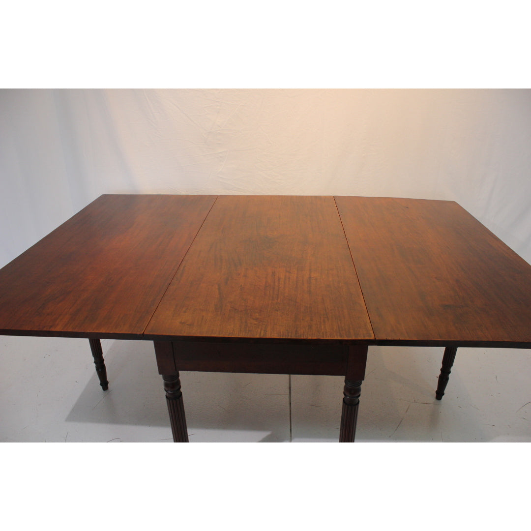 AF1-333: Antique Early 19th Century American Federal Fruitwood Drop Leaf Table