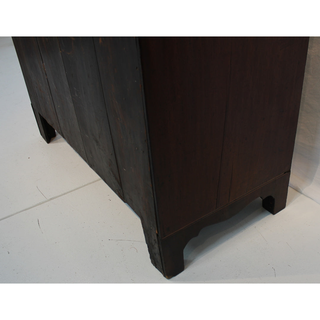 AF4-339: Antique Early 19th Century American Federal Mahogany Chest of Drawers With Line Inlay
