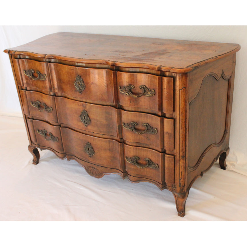 AF4-358: Antique 18th Century Louis XV Provincial Walnut Chest of Drawers