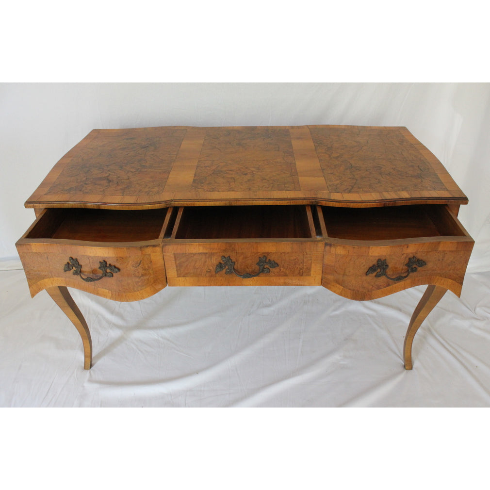 AF5-364 - Antique Late 19th C French Louis XV Style Highly Figured Veneer Bureau Plat Desk
