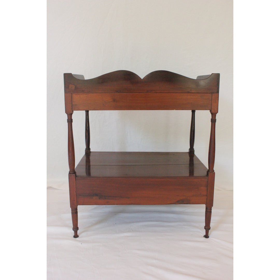 AF1-382 - Antique Circa 1800 American Federal Rosewood Side Table w/ Scalloped Detailing