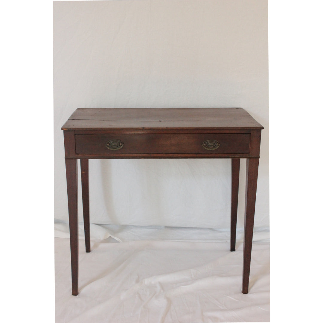 AF1-392: Antique Late 18th C American Federal Mahogany Side Table w/ Center Drawer